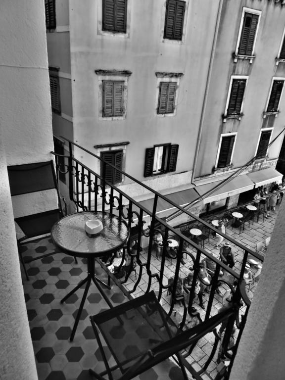 Apartments Cico シベニク 部屋 写真